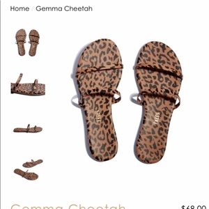 Tkees sandle. Fits 7-7/2